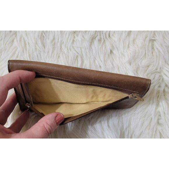 Vintage Amity Cowhide Leather Brown Embossed Trifold Wallet - Picture 5 of 7